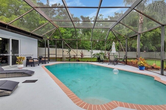 Building Photo - 1800 Water Ridge Dr