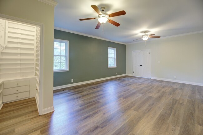 Building Photo - 65 Nason St