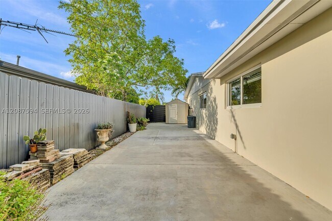 Building Photo - 14241 SW 83rd St