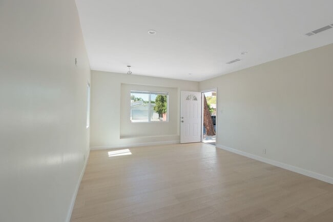 Building Photo - 7914 Etiwanda Ave