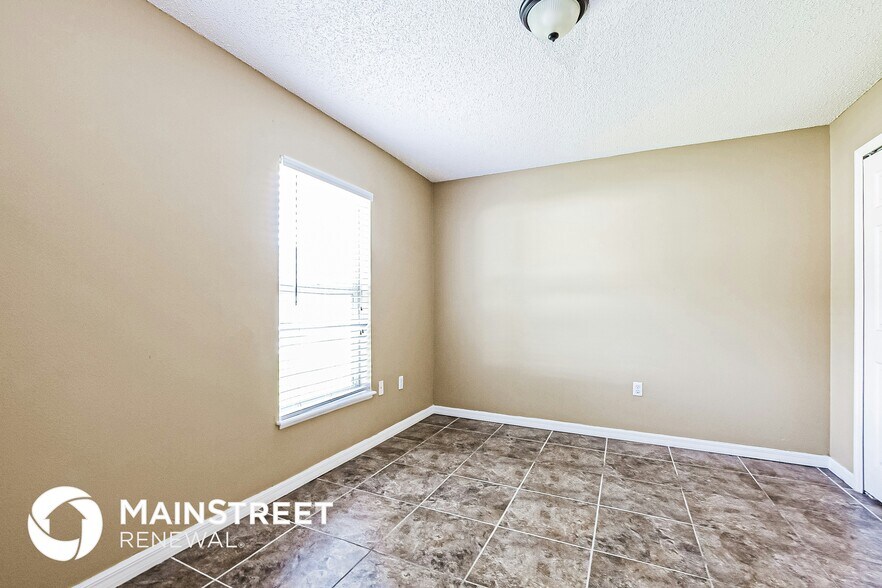 Building Photo - 822 Del Prado Dr