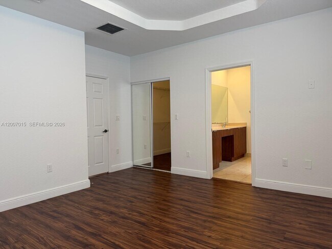 Building Photo - 14958 SW 41st Ln