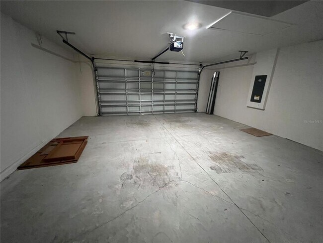 Building Photo - 3936 Basket St