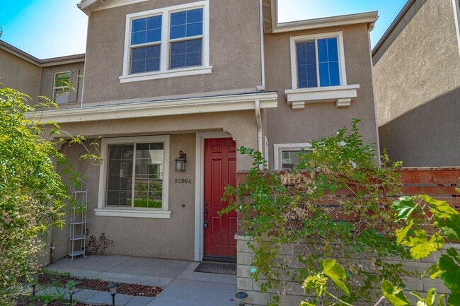 Primary Photo - COMING SOON! Modern 3-Bedroom Home in Nort...
