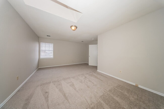 Building Photo - 1306 SW 22nd St