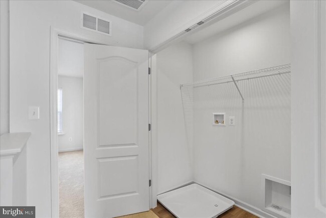 Building Photo - 85 Stafford Pl