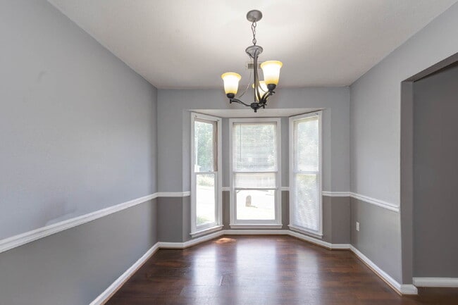 Building Photo - Move-In Ready 3/2 in Columbus | Appliances + W/D + Lawn Care + Pest Control Included | $1,600/mo