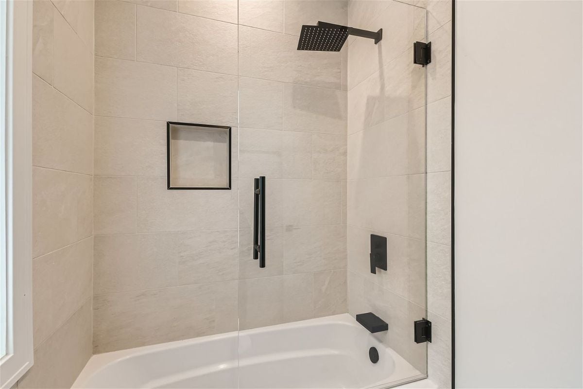 Building Photo - 2604 N Springfield Ave