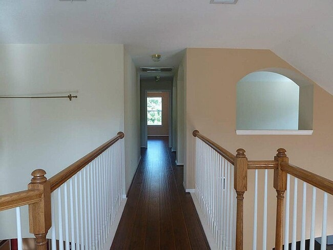 Building Photo - 22554 Bristolwood Ct