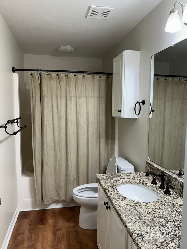 Building Photo - 5180 Aruba Cir