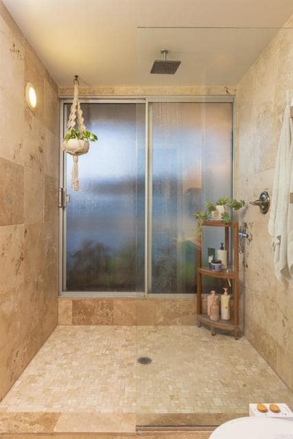 Building Photo - 2311 Caringa Way