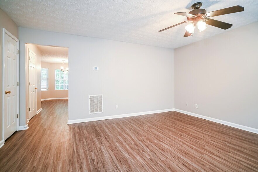 Building Photo - 1351 Hollenbeck Ln