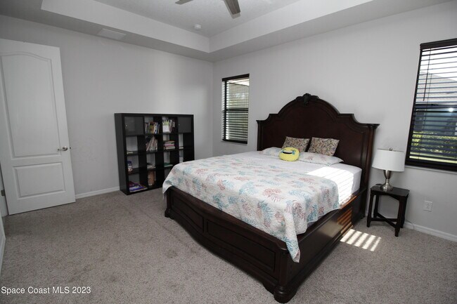 Building Photo - 3039 Burghley Park Way