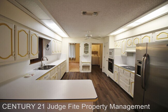 Building Photo - 4 br, 3 bath House - 1719 Cedar Hill Road