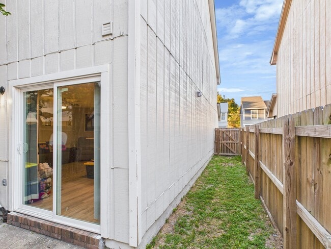 Building Photo - 309 Olympia Ct