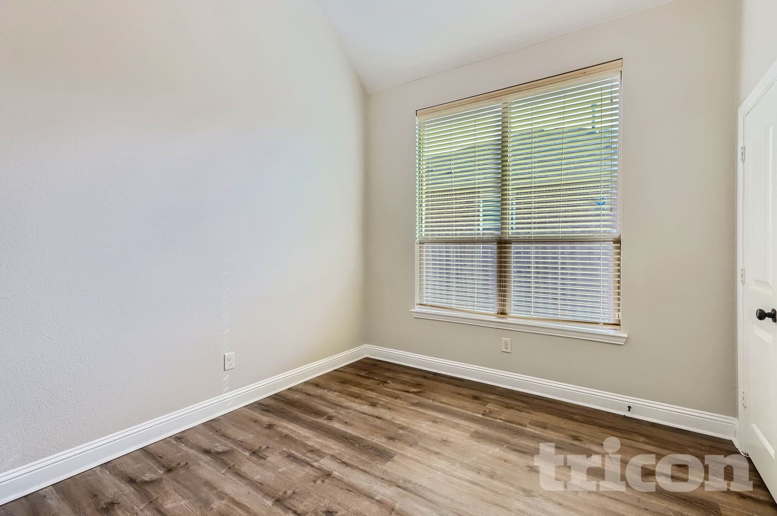 Building Photo - 3016 Rocking Hills Trail