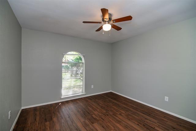 Building Photo - 7616 Parkwood Ln