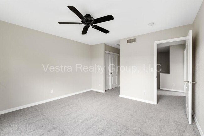 Building Photo - 9585 Deerhorn Court #34
