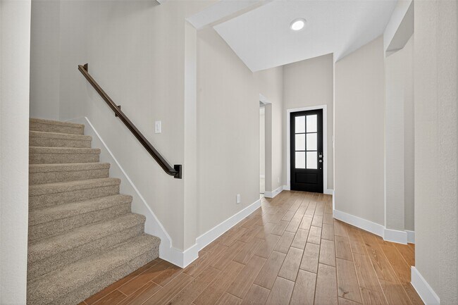 Building Photo - 24110 Blooming Daisy Cir