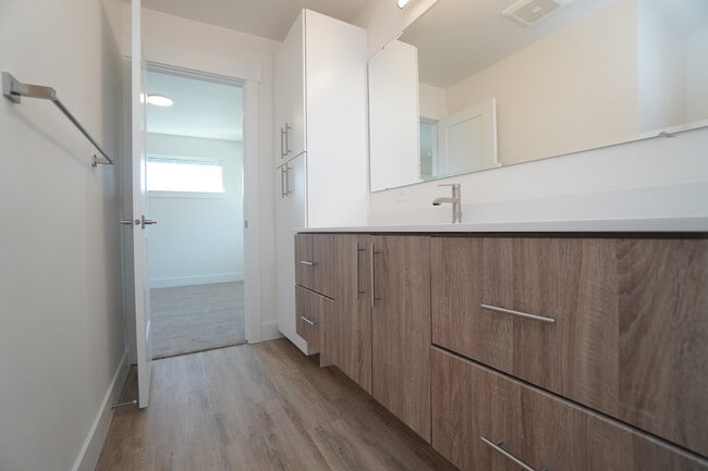 Building Photo - 4629 N Iota Ln