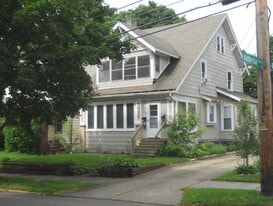 Building Photo - 104 Burton Ave