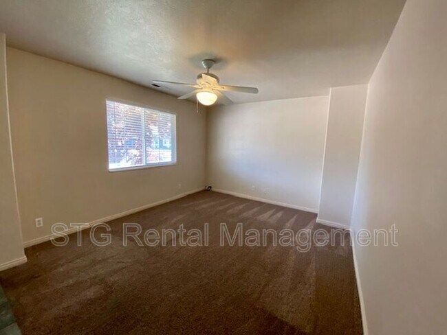 Building Photo - 180 E 100 N