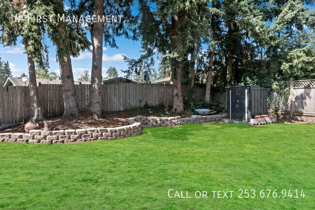 Building Photo - 339 Thunderbird Ct SE