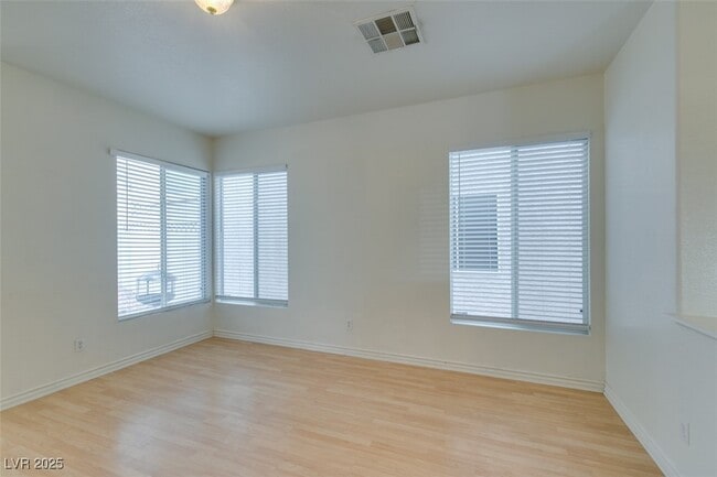 Building Photo - 10385 Morning Sorrow St