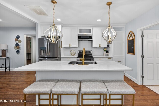 Building Photo - 4719 College St