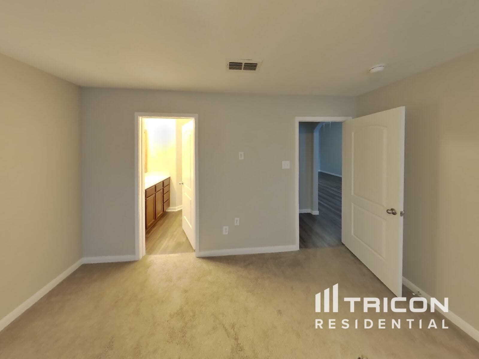 Building Photo - 14210 Bridgeview Ln
