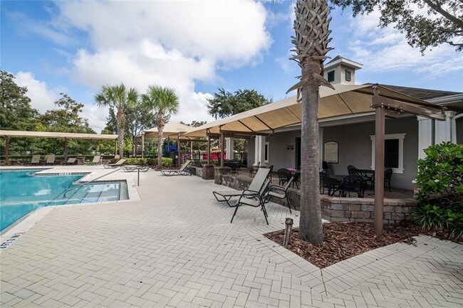 Building Photo - 12702 Salomon Cove Dr