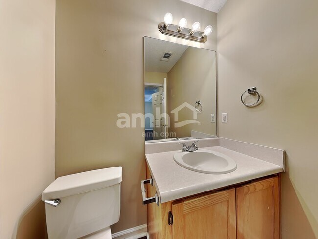 Building Photo - 20 Longleaf Cir