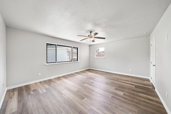 Building Photo - 11506 Hornbrook Dr