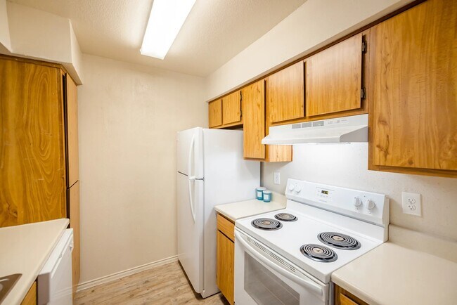 Building Photo - 10401 N Lamar Blvd