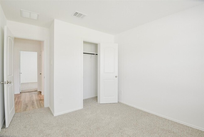 Building Photo - 14719 Evergreen Orchards Ln