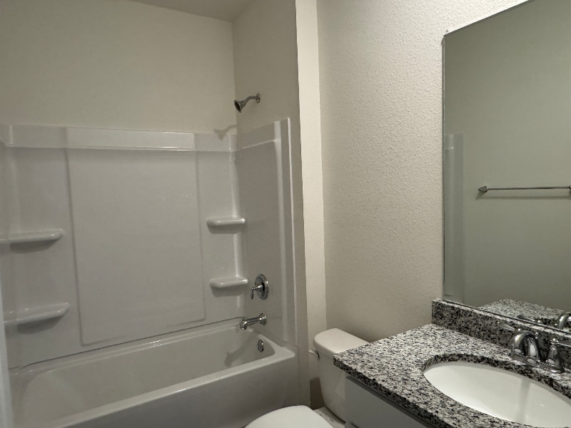 Building Photo - 13623 Logan Pl