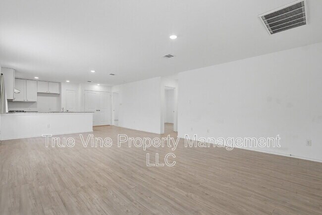 Building Photo - 7119 Satellite Wy