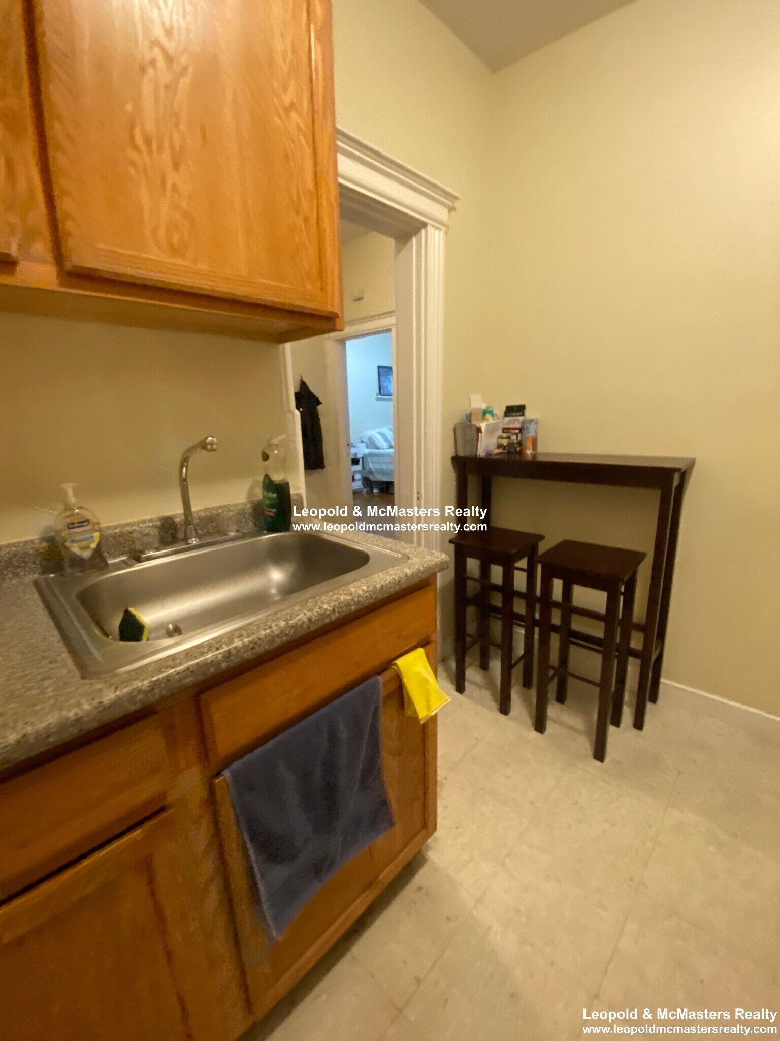 Building Photo - 38 Gardner St