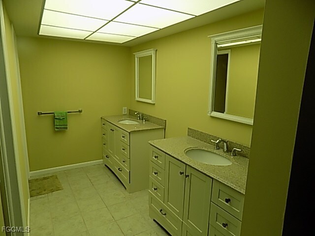 Building Photo - 3614 SE 16th Pl