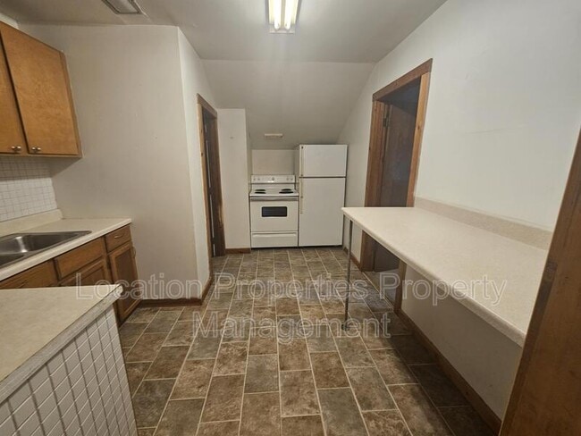 Building Photo - 925 Alabama St