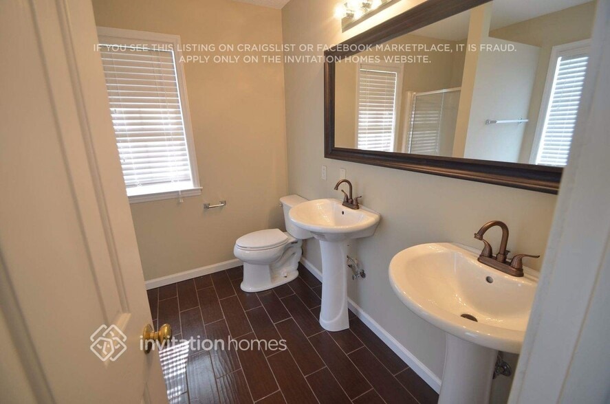 Building Photo - 4301 Emerald Ln