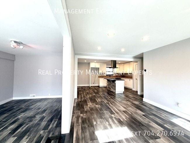 Building Photo - 3819 Langley Rd