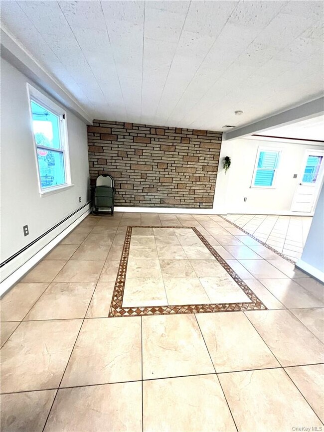 Building Photo - 3 Muller Ave