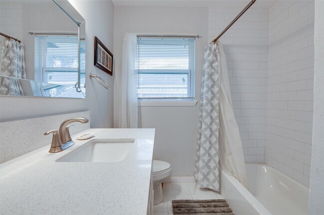 Building Photo - 8922 Opelika St