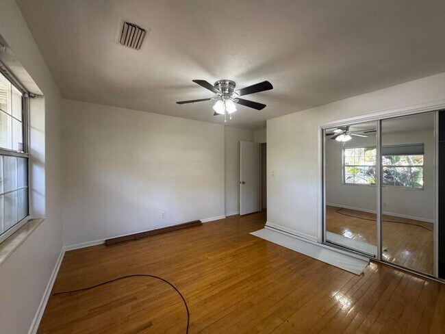 Building Photo - Beautiful Beachside Home in Ormond Beach!
