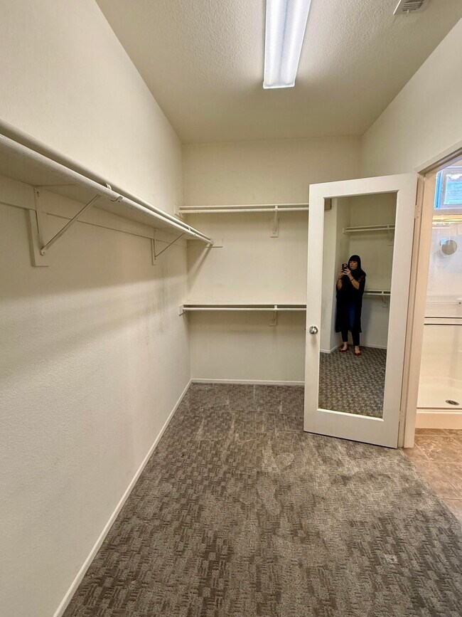 Building Photo - 1122 Oro Ridge