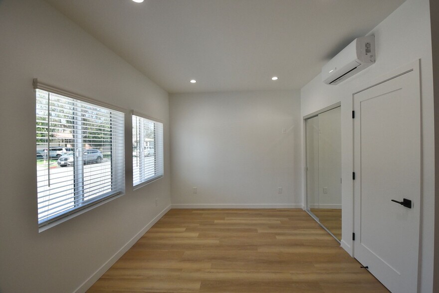 Building Photo - 2683 34th St