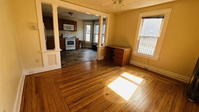 Building Photo - 244 Summer St