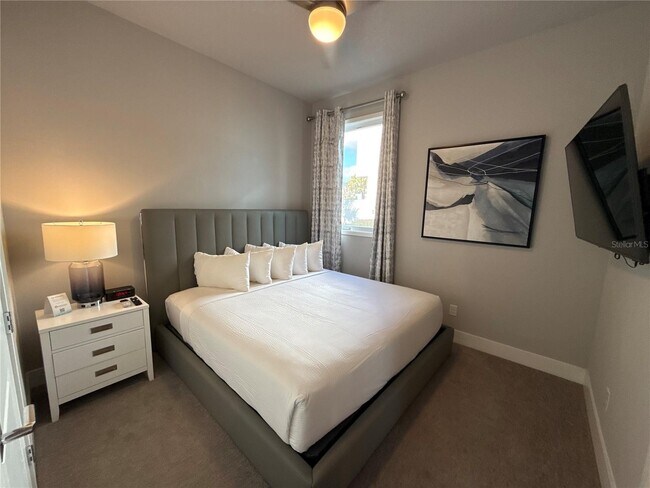 Building Photo - 7740 Sandy Ridge Dr