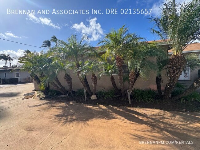 Building Photo - 456 Davidson-#B